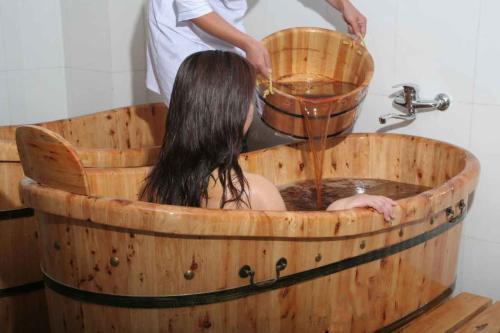 The Benefits of Steam SPA for Holistic Well-being