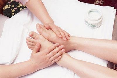 The Therapeutic Power of Foot Reflexology: Unlocking the Secrets to Holistic Well-being