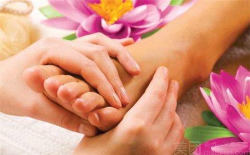 The Benefits of Foot Massage and Acupressure: A Comprehensive Guide to Holistic Wellness