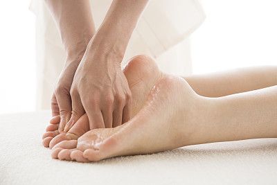 The Benefits of Foot Massage in Holistic Wellness